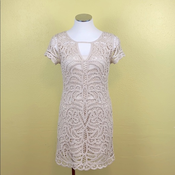 BCBGMaxAzria Dresses & Skirts - BCBGMaxAzria LaLinda tan crochet dress size XS